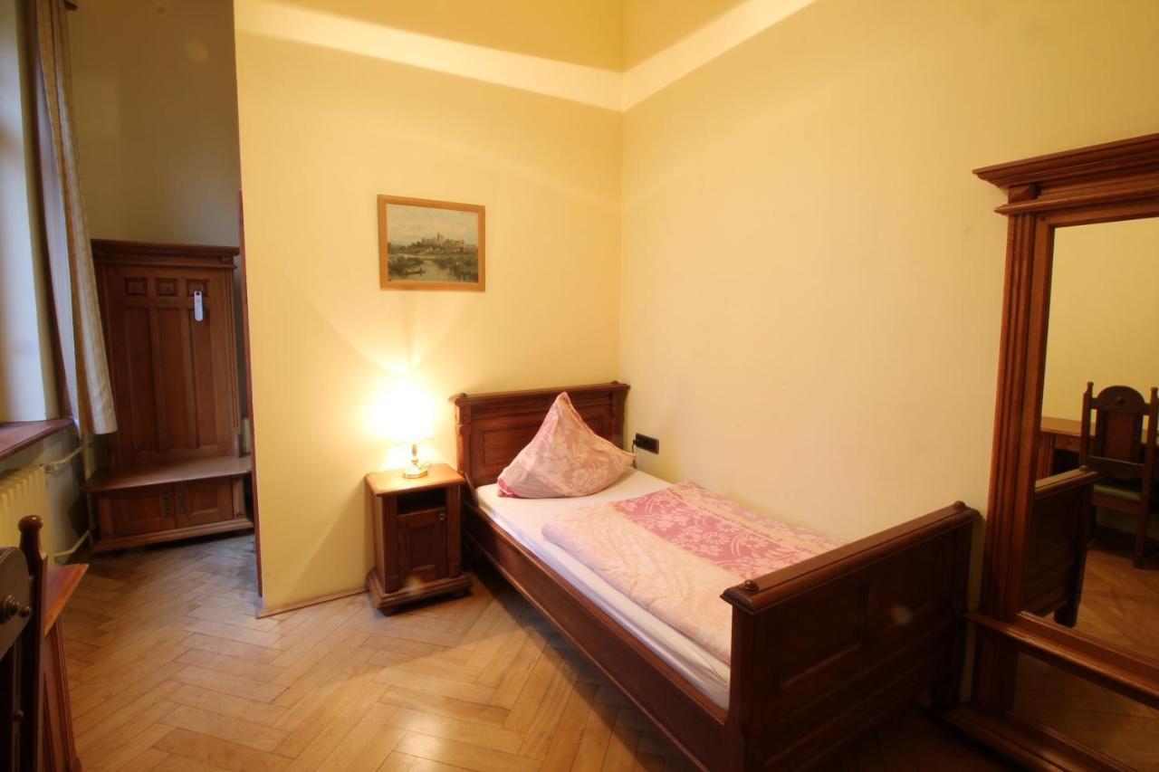 Schloss Gattersburg Hotel กริมมา ภายนอก รูปภาพ
