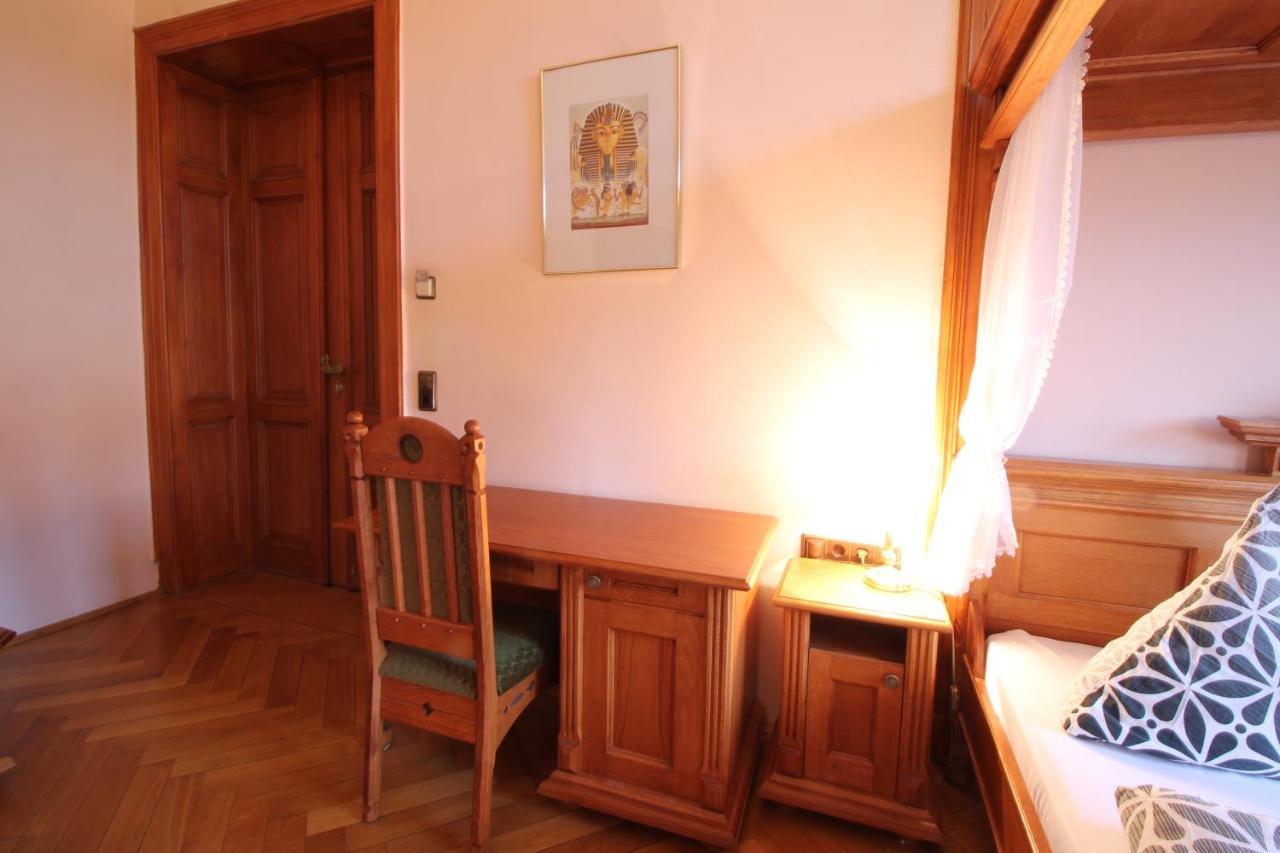 Schloss Gattersburg Hotel กริมมา ภายนอก รูปภาพ